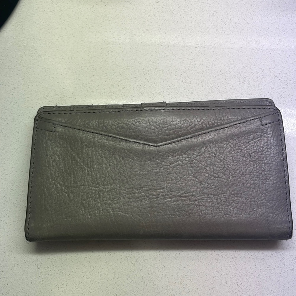 Fossil wallet